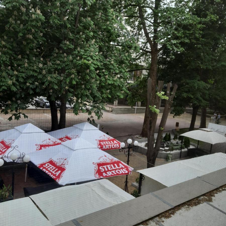 Апартамент "Рая" Dobrich Exterior foto